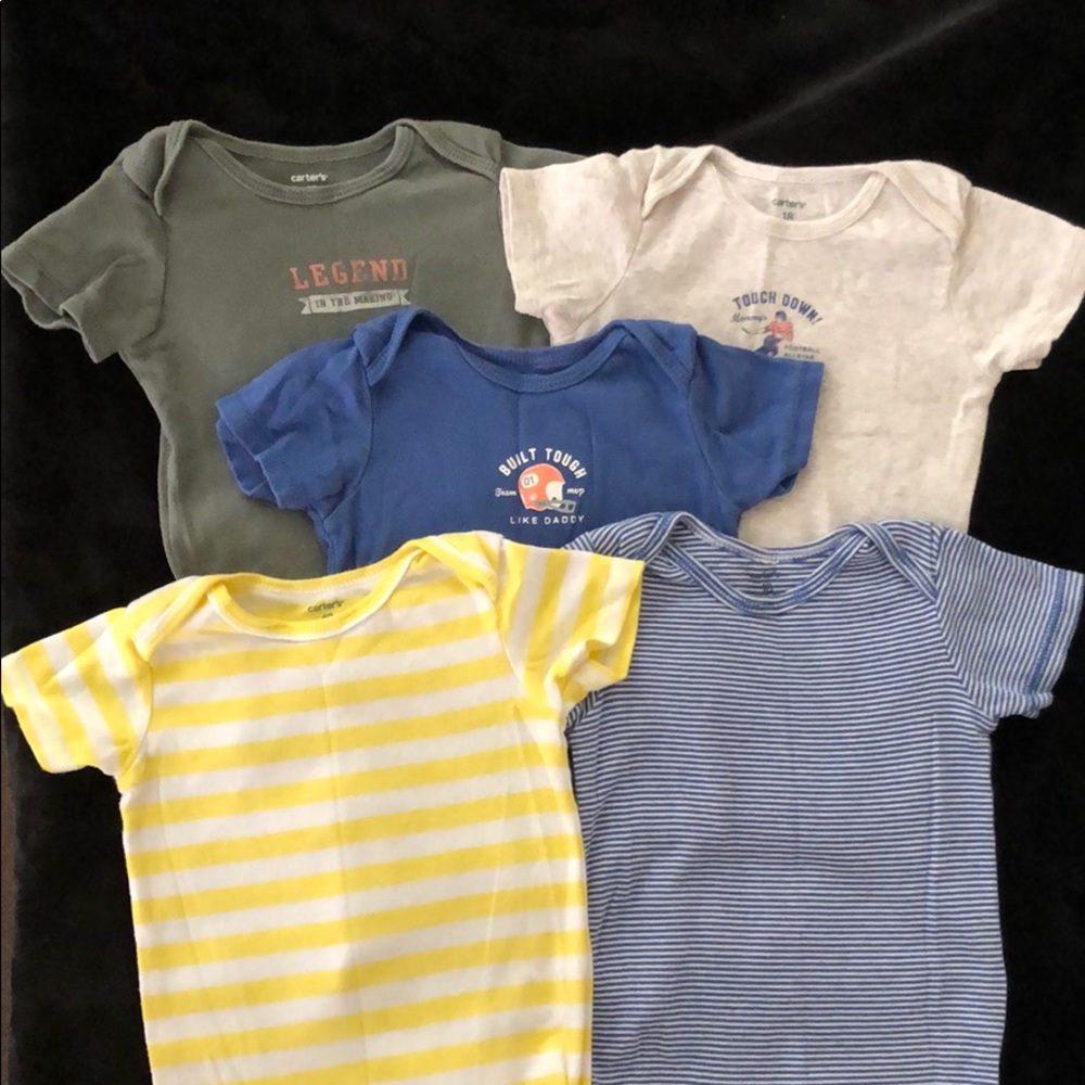 Carter’s 5-pc Onesie Set (includes GAP shorts)